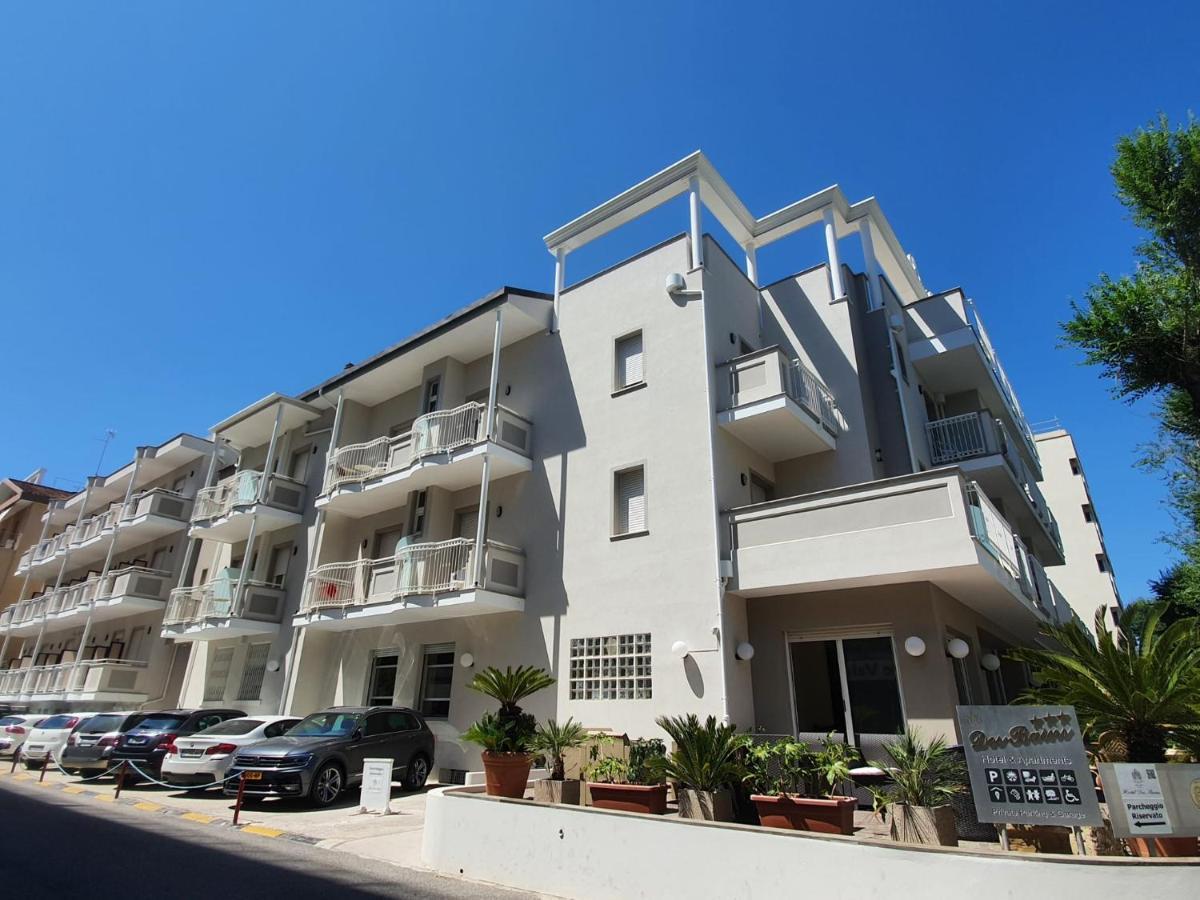Hotel Des Bains Cattolica Exteriér fotografie