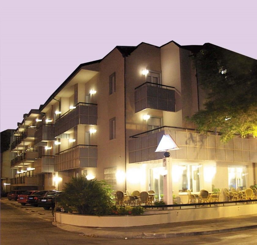 Hotel Des Bains Cattolica Exteriér fotografie